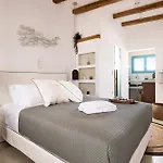 Syroc Maison Aparthotel 4*