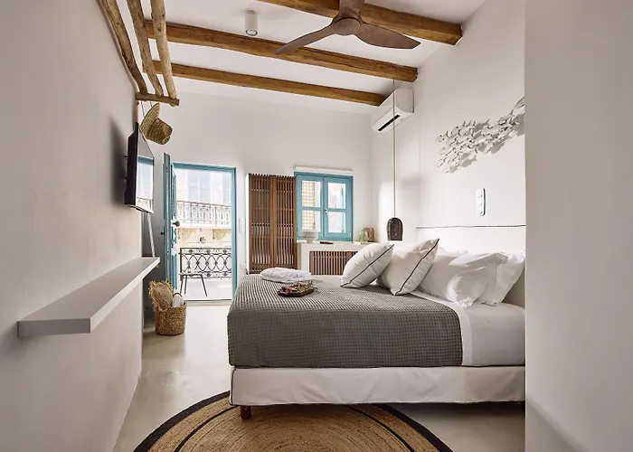 アパートホテル Syroc Maison 4*