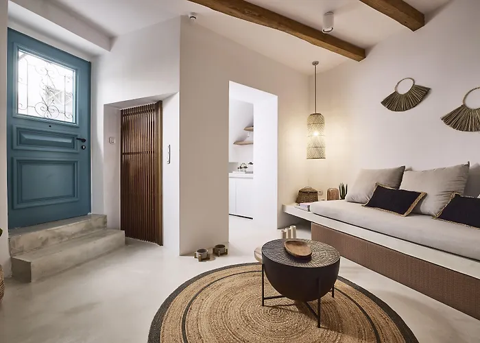 アパートホテル Syroc Maison 4*